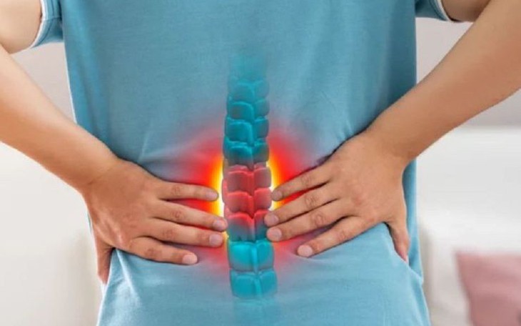 Đau lưng dưới có thể xuất phát từ nhiều nguyên nhân khác nhau