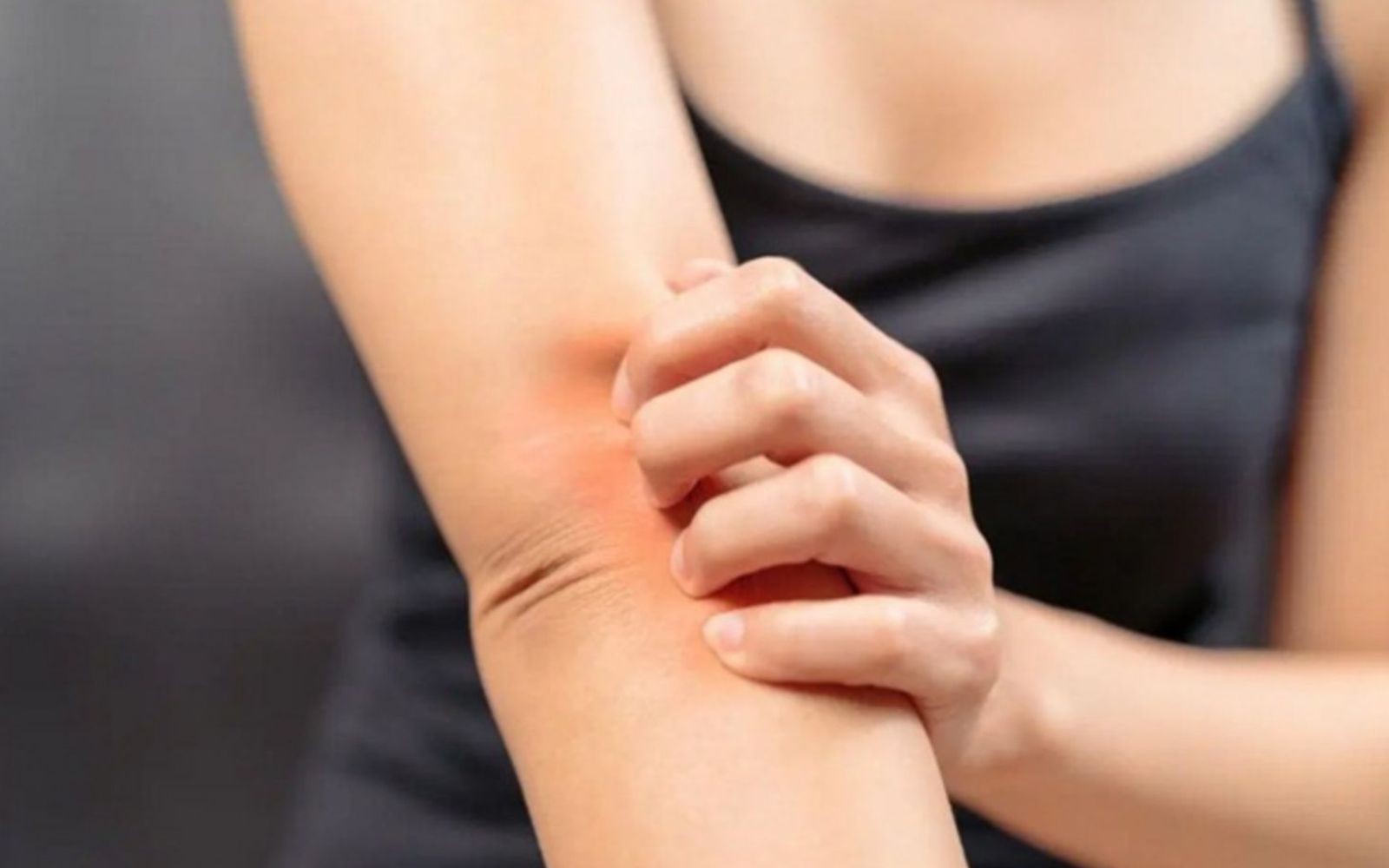 Minh họa biểu hiện lo âu, trầm cảm ở phụ nữ tiền mãn kinh