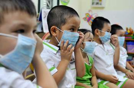 Dấu hiệu chuyển nặng khi trẻ mắc cúm B cha mẹ cần lưu ý