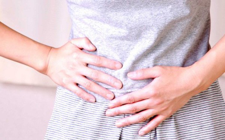 Đau bụng dưới có thể là dấu hiệu lạc nội mạc tử cung