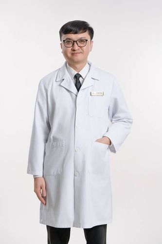 small bac si ta quang hung 647a484aee