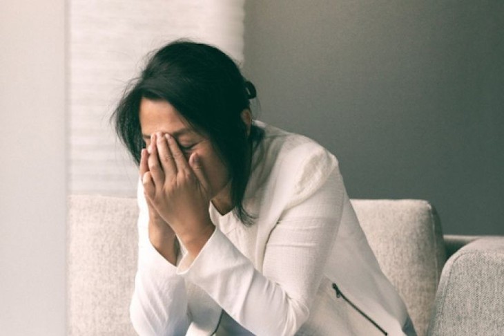 Phụ nữ tiền mãn kinh trải qua nhiều biến đổi tâm lý
