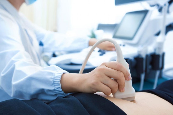 U buồng trứng ở phụ nữ lớn tuổi: Nguyên nhân, triệu chứng và cách phòng ngừa 1 - Hình ảnh minh họa u buồng trứng ở phụ nữ lớn tuổi